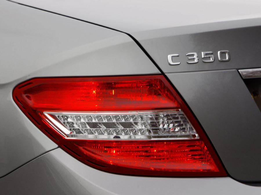  Mercedes-Benz C-Class 2007 года  (US) (фото 34 из 63)